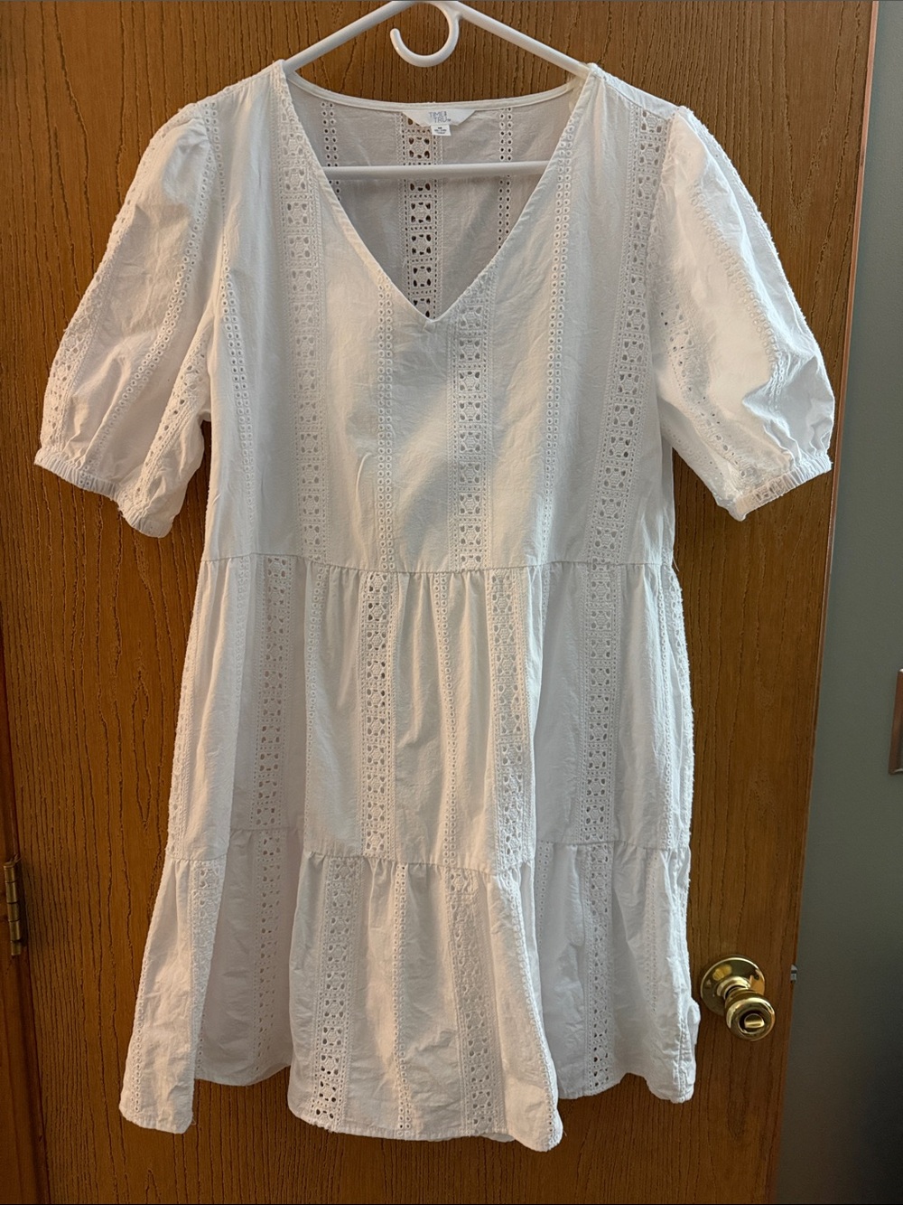 Time and Tru White Eyelet V-Neck Tiered Dress